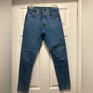 Women’s Levi Jeans